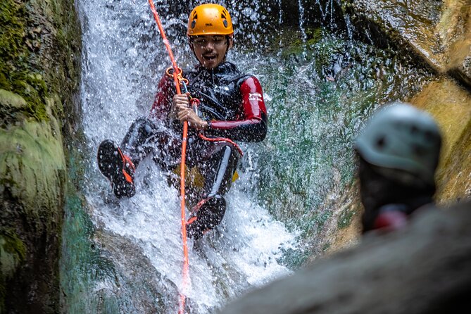 Canyoning of the Wolf Gorge - A short, active route in the Gorges du Loup