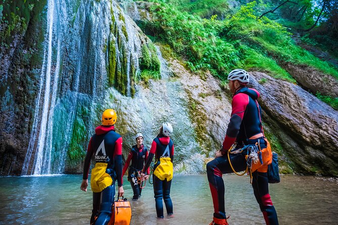 Canyoning of the Wolf Gorge - Learning to rappel without making it a major ordeal