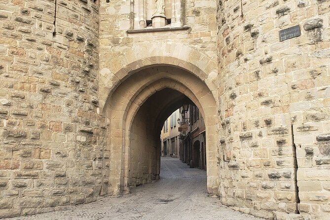 Carcassonne 's Medieval Walls: A Self-Guided Tour - Lady Carcas and the opening legend