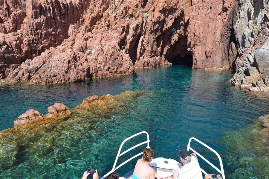Cargèse: Scandola and Piana Boat Tour with Stop at Girolata - Two hours in Girolata for lunch or a swim