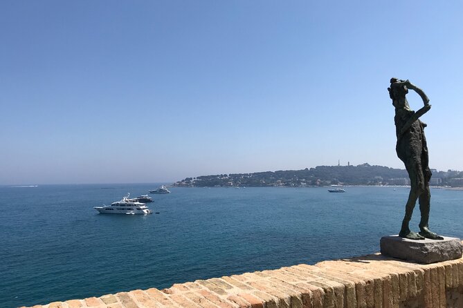 Certified tour guide-Most Exhaustive French Riviera private tour - Monaco’s Rock: palace square, cathedral, and old streets