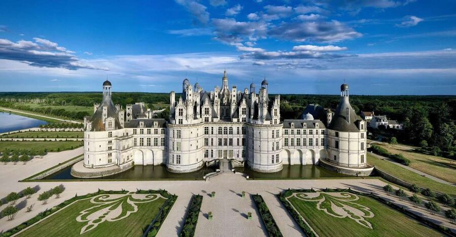 Chambord: Entry Ticket to the Castle - Who will get the most from this ticket?