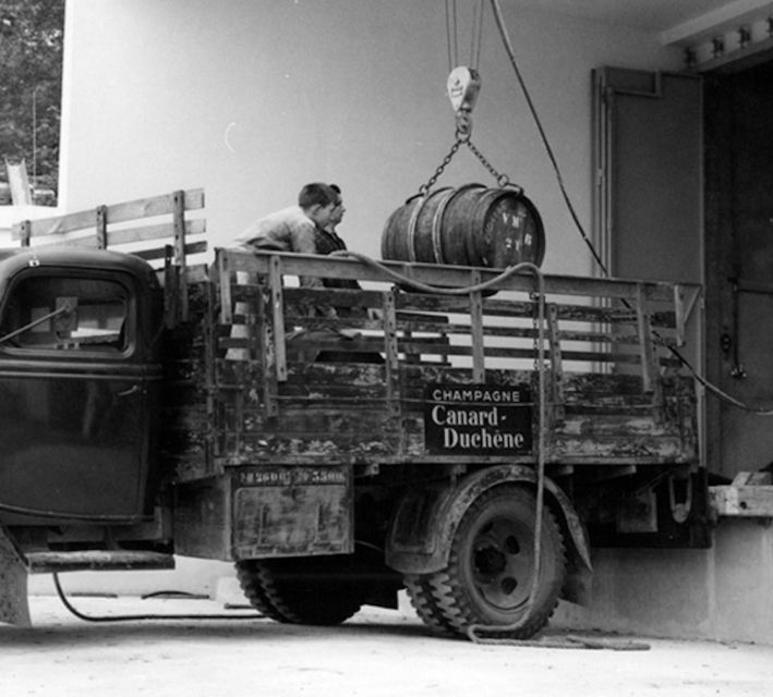 Champagne: Canard-Duchêne Champagne House Tour - What you learn about champagne production