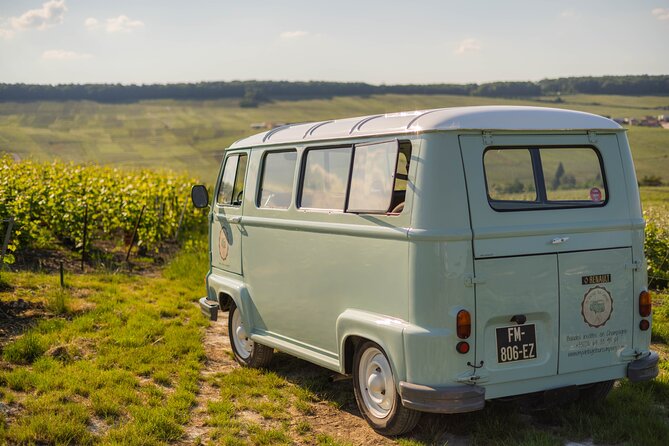 Champagne experience with a vintage van from Epernay - 3 hours - Oger and the family cellar