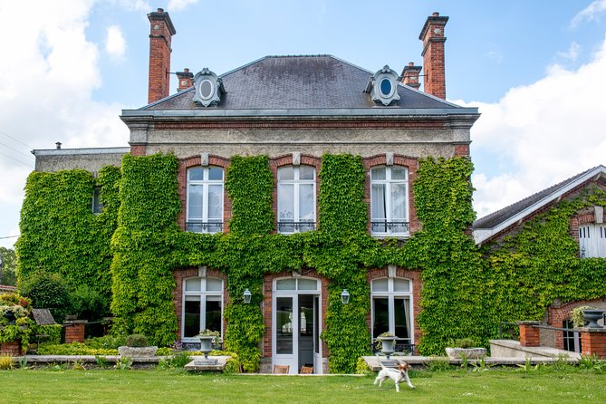 Champagne Tasting Class and Lunch near Epernay - Arriving at Le Clos Corbier in Mareuil-sur-Ay