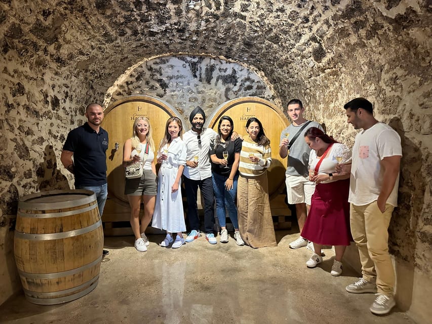 Champagne Vineyard Experience: Delve into the terroir - The tasting: Champagne and Ratafia Champenois