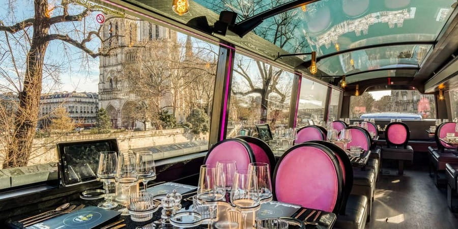 Champs Elysées Bus Toqué Lunch w/ a Glass of Champagne - The guide, the audio options, and the small group