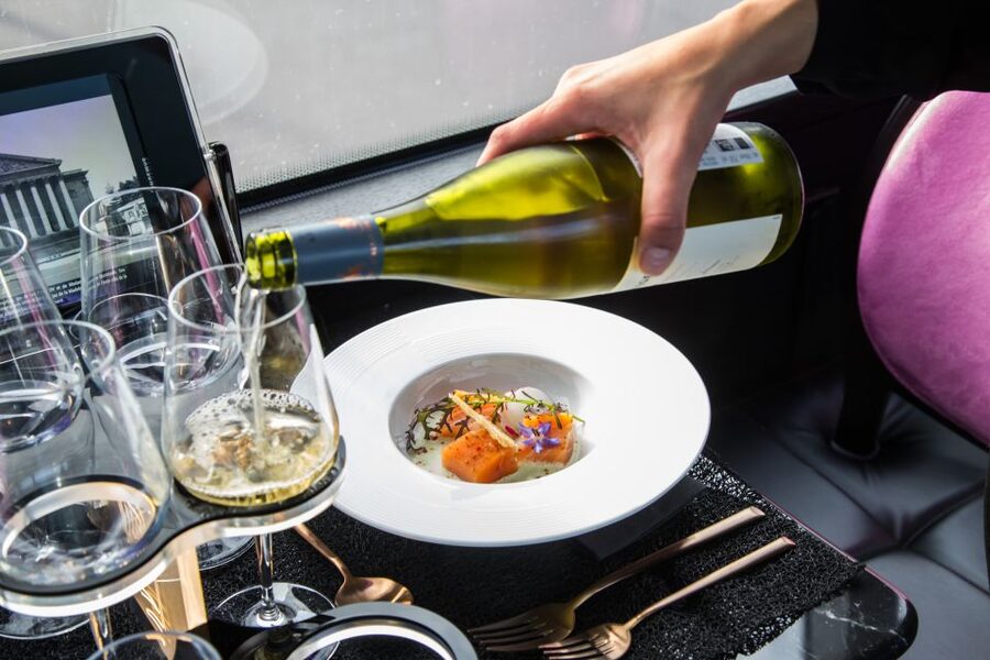 Champs Elysées Bus Toqué Lunch w/ a Glass of Champagne - Practical timing and possible route changes