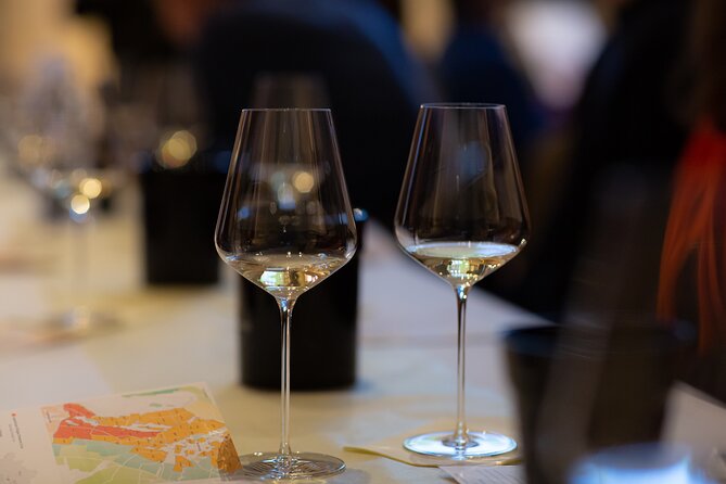 Chardonnay Masterclass - Wine tasting in Dijon - Why the small group changes the experience