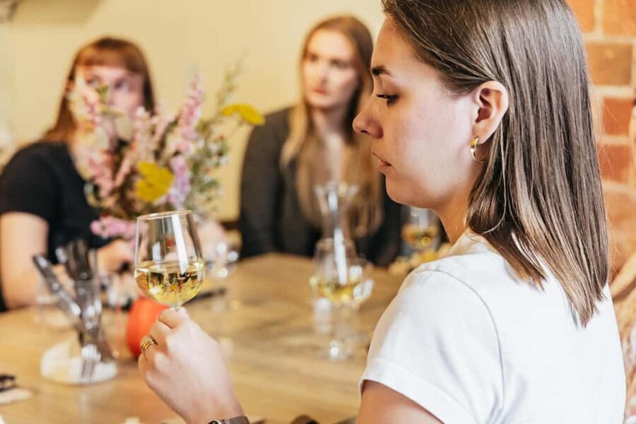 Cheese & Wine Tasting in Montmartre with Local Cheesemonger - How the $70 price holds up