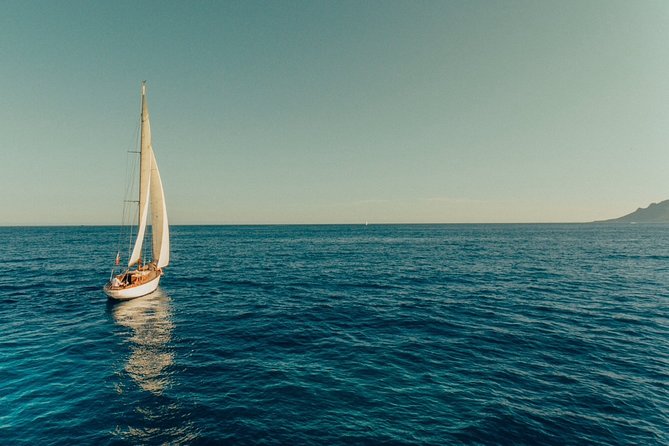 Classic Yacht Sailing in Cannes - A classic yacht, not a standard Cannes cruise