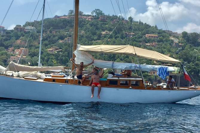 Classic Yacht Sailing in Cannes - Massif de l’Estérel and the red coast