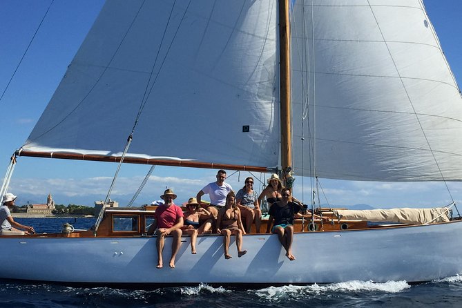 Classic Yacht Sailing in Cannes - Food, drinks, and the small comforts