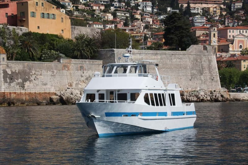 Coastal boat tour from Villefranche-Sur-Mer to Monaco - The fast return to Villefranche