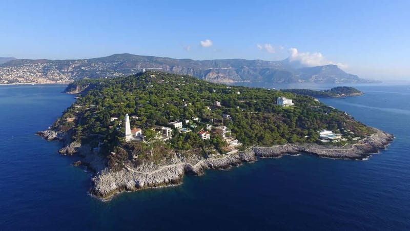 Coastal boat tour from Villefranche-Sur-Mer to Monaco - How good is the commentary?