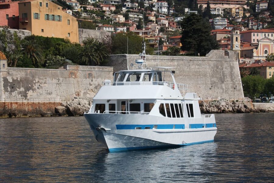 Coastal boat tour from Villefranche-Sur-Mer to Monaco - When this cruise offers the best value