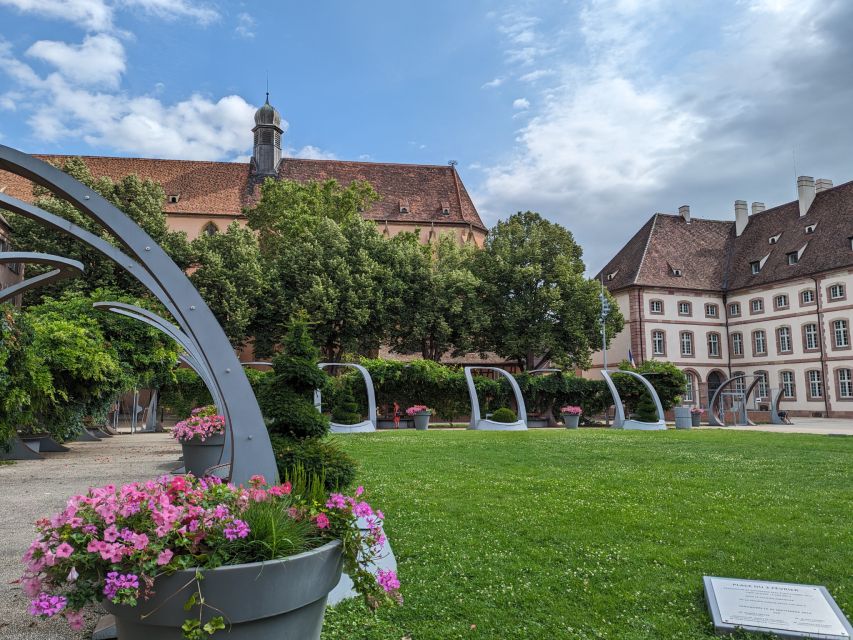 Colmar: Highlights Walking Tour and Wine Tasting - The small details that make the walk worthwhile