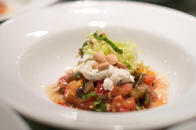 Cooking workshop with an exceptional chef in Avignon - From market tasting to a Provençal menu