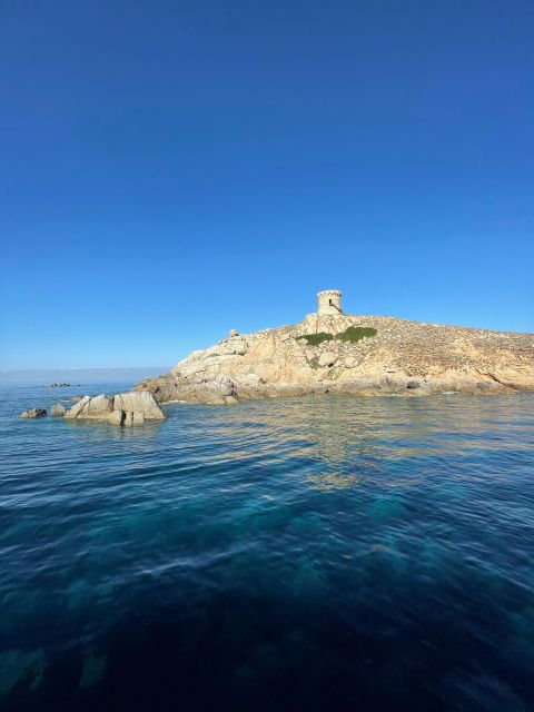 Croisière Calanques de Piana - Baignade bateau 12 places - The return ride adds a little speed
