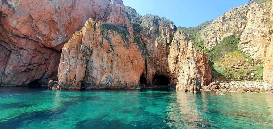 Croisière Calanques de Piana - Baignade bateau 12 places - Cargèse and Punta d’Omigna from the water