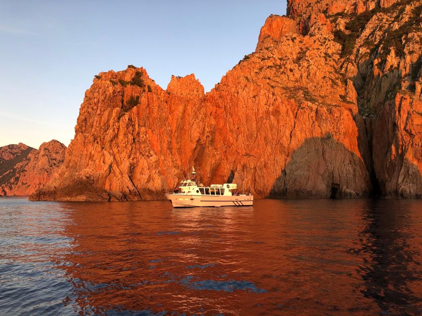 Croisière visite des Calanques de Piana Baignade en vedette - Why this short cruise works so well