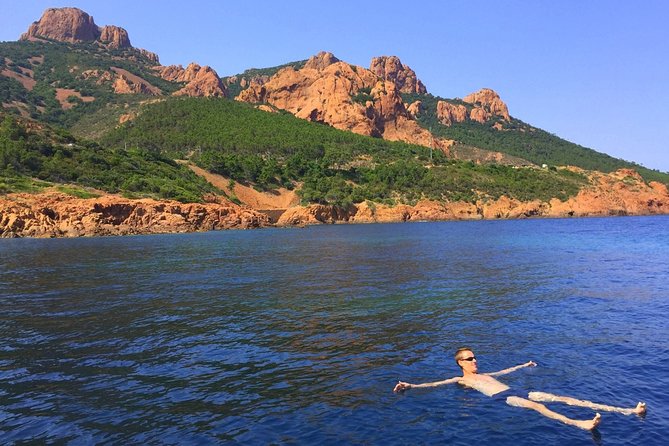 Departure from Fréjus: Estérel, Calanques and red rocks - Weather, cancellation, and practical planning