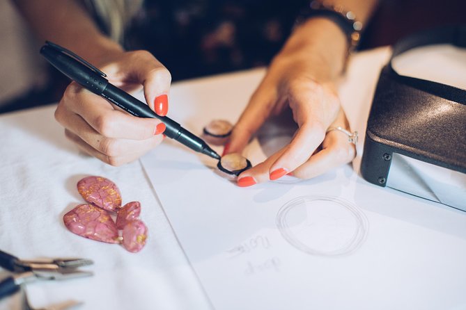 Design Luxury and Personalized Jewelry in Paris le Marais - Key points to know before you book
