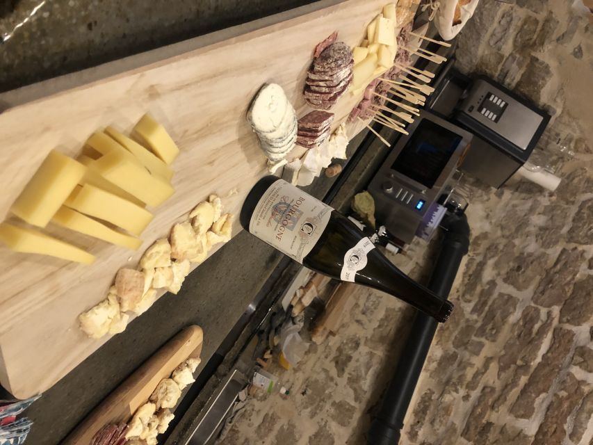 Dijon: Cheese and Burgundy Wine Tasting Workshop - What happens during the 45-minute tasting
