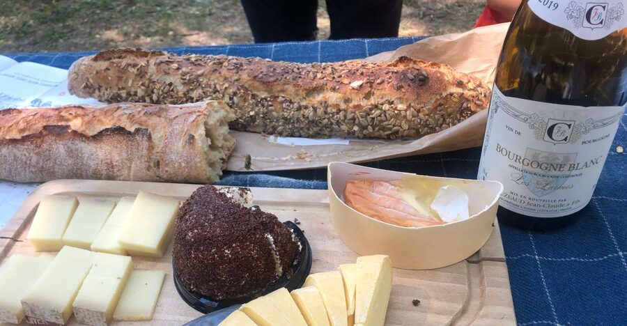 Dijon: Cheese and Burgundy Wine Tasting Workshop - Finding the cellar in central Dijon