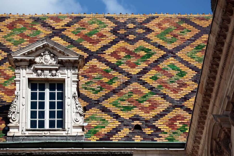 Dijon: Express Walk with a Local in 60 minutes - What this one-hour Dijon walk is really for