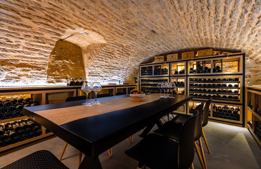 Dijon: La Cave du Palais Burgundy Wine Tasting Experience - Who should book this Dijon wine experience?