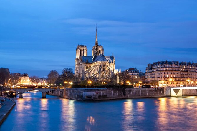 Dinner Cruise Prestige Check-out from the Eiffel Tower - Dinner on the Seine with Paris outside the glass roof