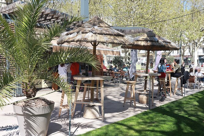 Discover Béziers differently with a Food Tour - Oysters, shrimp, and a taste from the sea