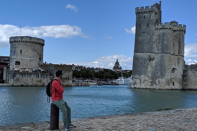Discover La Rochelle: Discovery Walking Tour of La Rochelle - Streets beyond the postcard center