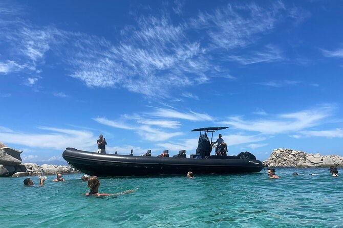 Discovery of Lavezzi Islands from Bonifacio - Seeing Bonifacio from below the cliffs