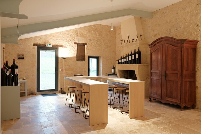 Discovery visit of Château Rol Valentin with tasting - From grapes to the modern winemaking room