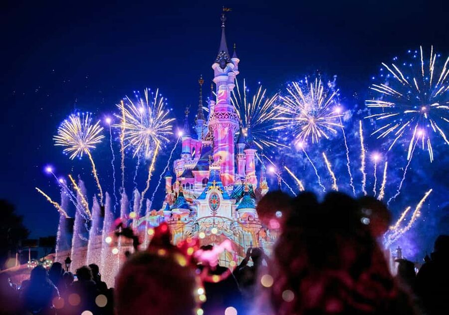 Disneyland® Paris 2/3/4-Day Ticket - Parades, fireworks, and the best closing act