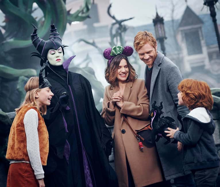 Disneyland® Paris Tickets and Shuttle Transport - The ride to the parks and the host’s role