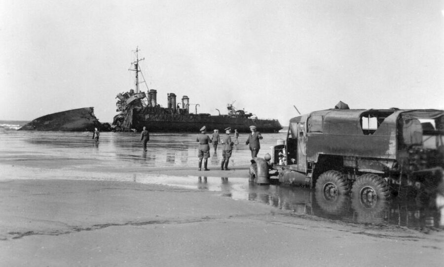 Dunkirk: Operation Dynamo and Battlefield of Dunkirk Tour - Why Dunkirk makes sense with a guide