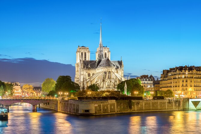 Early Access Paris Notre Dame Cathedral Walking Tour - Starting at Square Jean XXIII and the banks of the Seine
