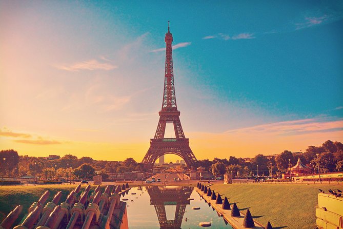 Eiffel Tower Dedicated Reserved Access Top or 2nd floor by lift - Walking toward the Iron Lady