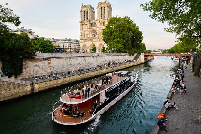 Eiffel Tower Tour with Optional Summit and Seine River Cruise - Using the open Seine cruise ticket