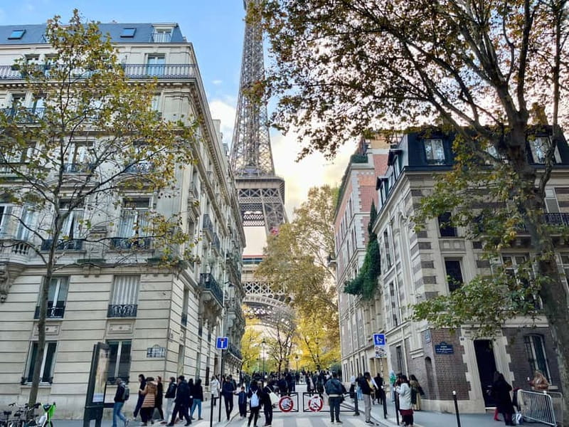 Eiffel Tower with Summit and 2nd Floor Access Guided Tour - Starting at 1 Av. Elisée Reclus