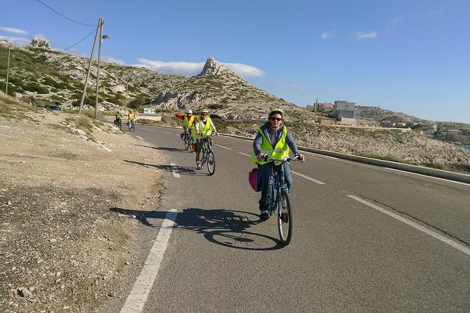 Electric Bike Tour to the Calanques from Marseille - Returning through Marseille’s parks