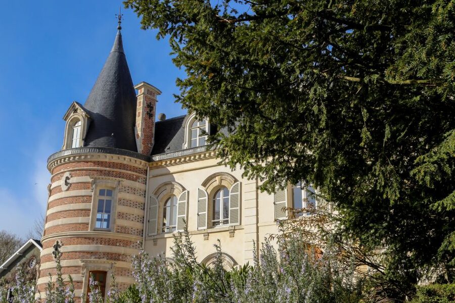 Epernay: Winery and Cellar Tour with Champagne Tasting - Why this small Champagne house is worth your time