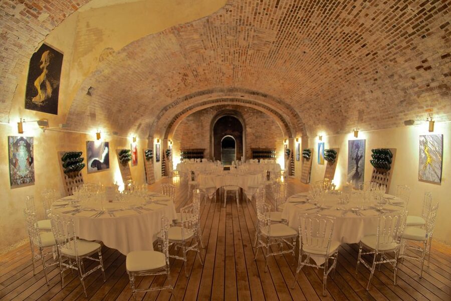 Epernay: Winery and Cellar Tour with Champagne Tasting - Entering the 19th-century cellars