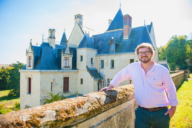 Epicurean Discovery Tour with Wine & Local Specialties - Meeting the château through family history