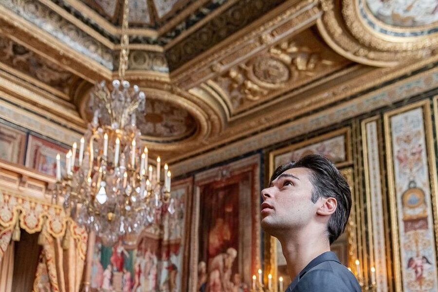 Fontainebleau & Vaux-le-Vicomte Châteaux Day Tour from Paris - Price and what the $123 covers