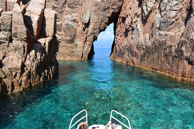 Friendly discovery of Scandola Calanques de Piana and meal stop at Girolata - Key points to know before booking