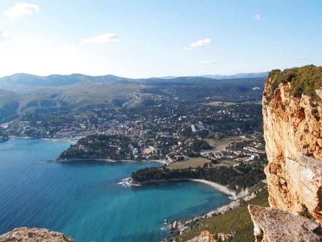 From Aix-en-Provence: Cassis Tour with Cap Canaille Stop - Why Cassis makes a strong half-day from Aix